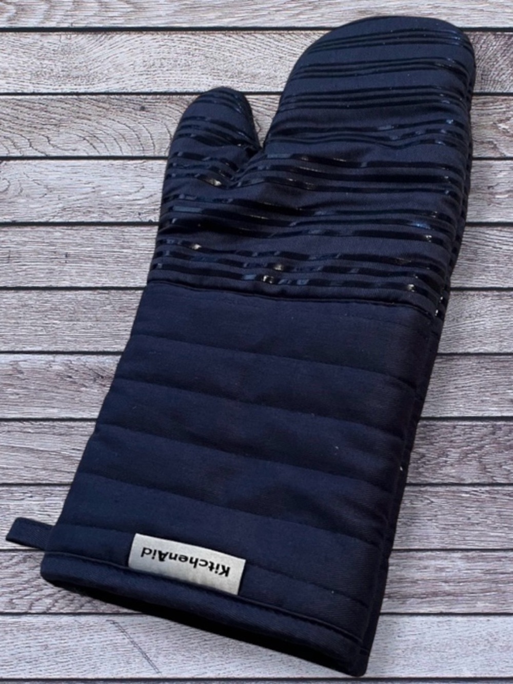 Kitchenaid navy oven mitt